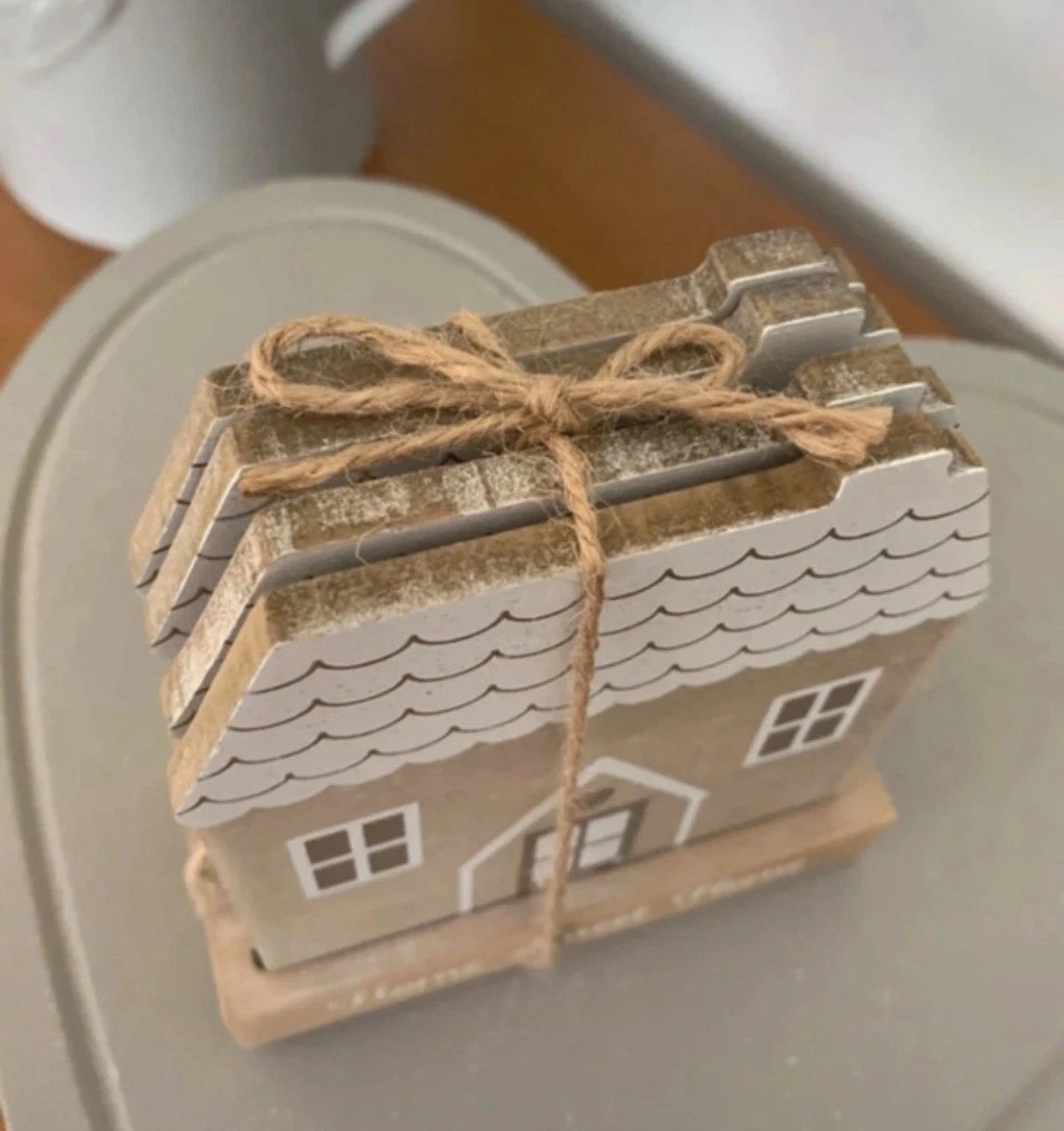 Gorgeous set of 4 cottage home house shaped wooden coasters in stand