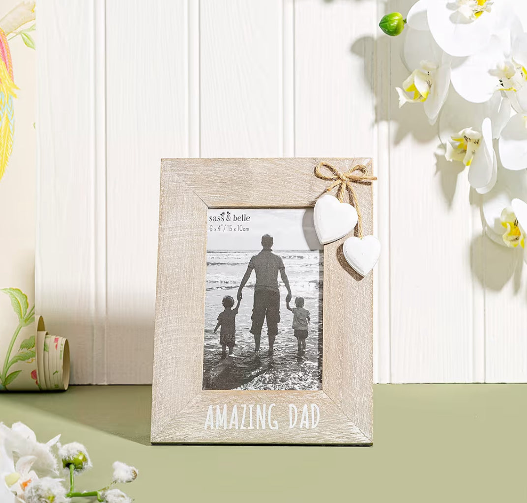 Shabby chic single ‘Amazing Dad’ photo frame with double heart detail