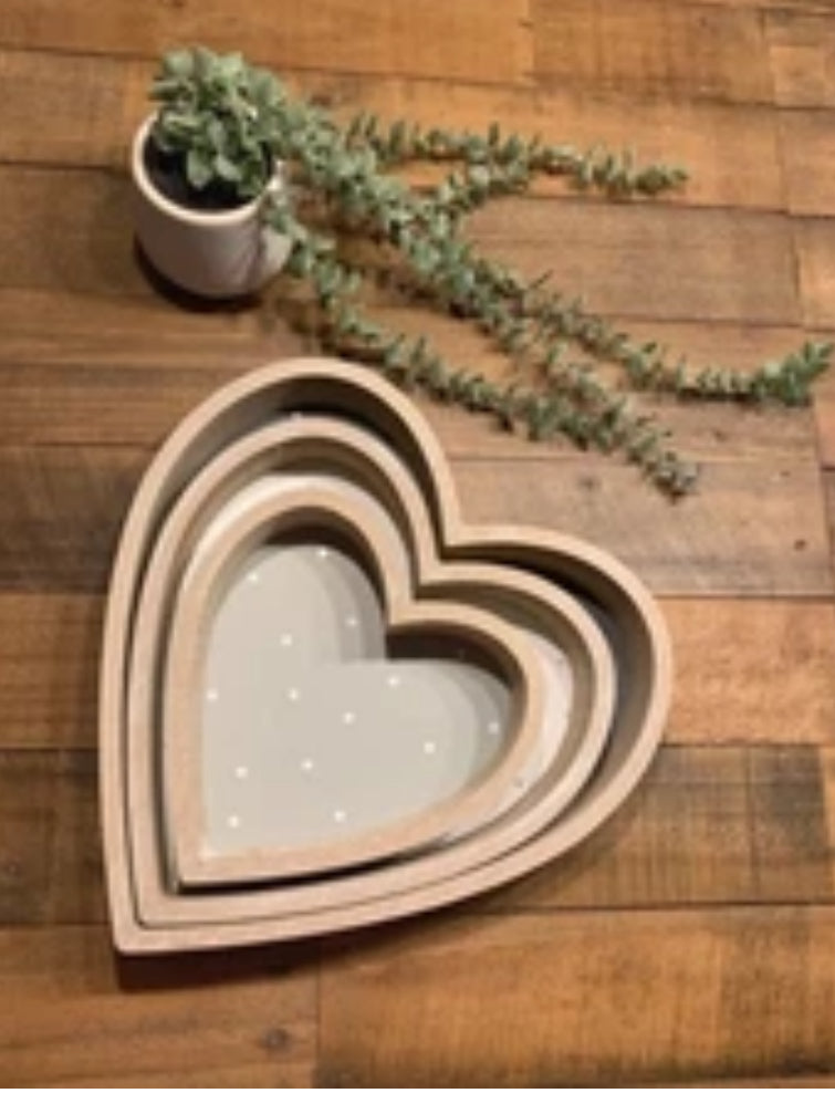 Set of 3 wooden shabby chic polka dot heart shaped trays