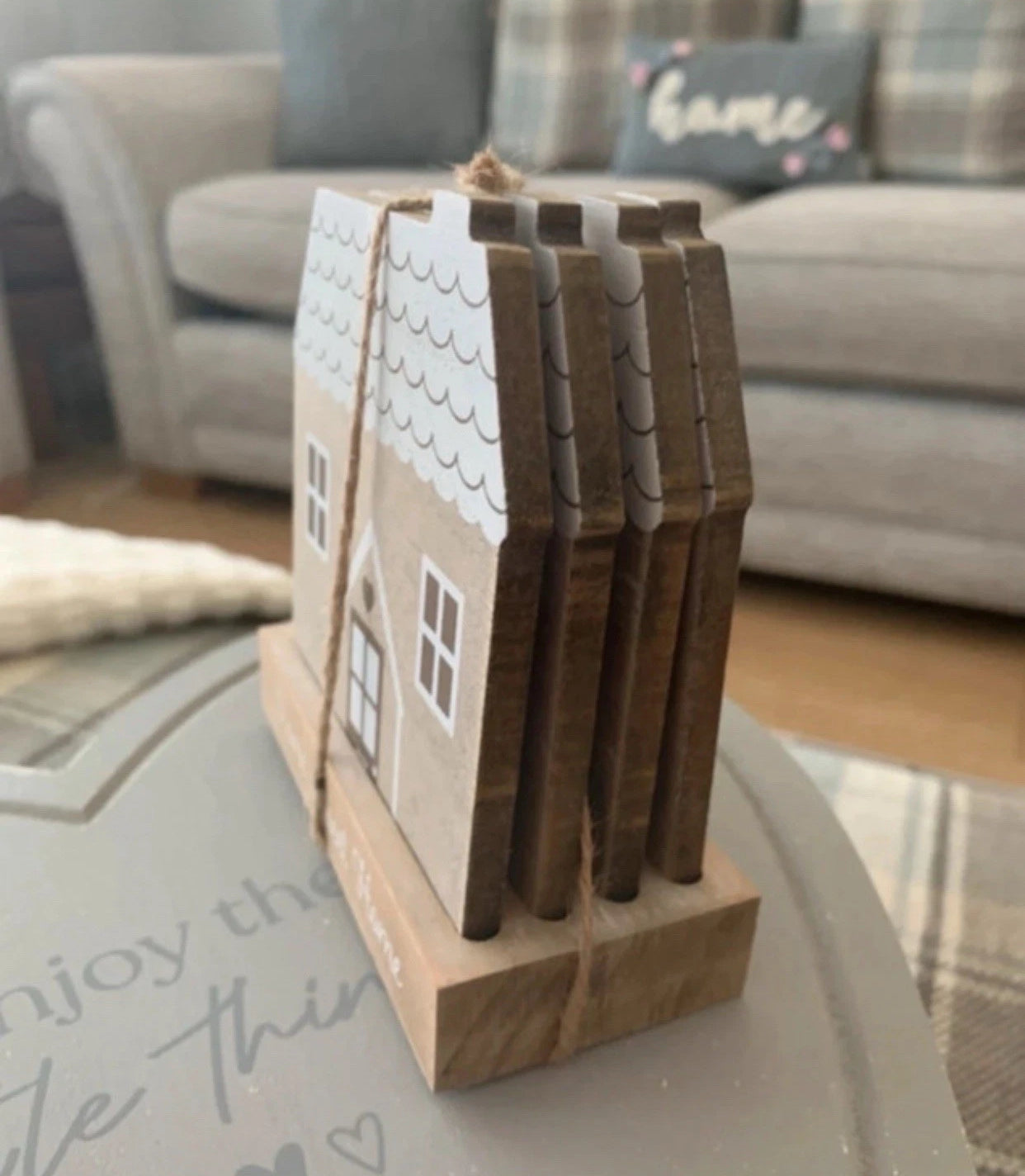 Gorgeous set of 4 cottage home house shaped wooden coasters in stand